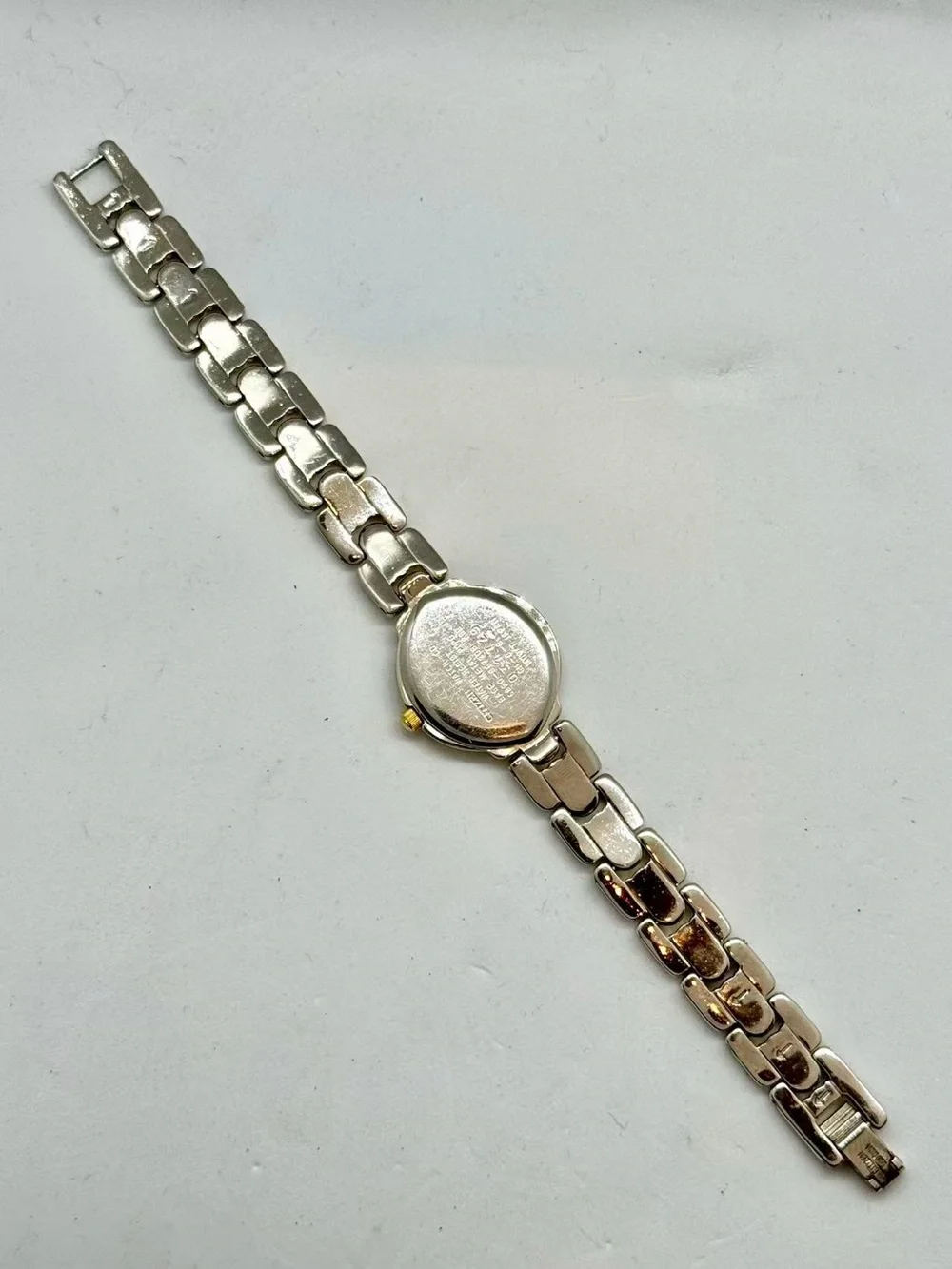 Vintage Citizen Women’s Quartz Two Tone Watch Mother of Pearl New Battery Runs